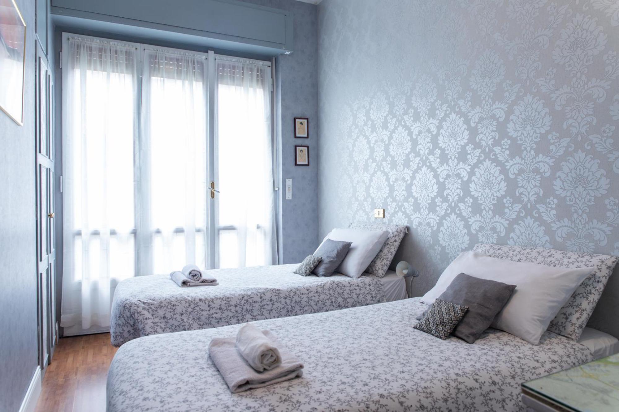 Ferienwohnung Duomo Walking Distance Elegant Flat With View Mailand Exterior foto